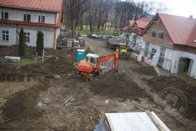Fotograficzna kronika rozbudowy Specjalnego Ośrodka Szkolno-Wychowawczego w Dobrej w latach 2014–2018 – od rozbiórki starej części, przez kolejne etapy budowy, po gotowe sale i pracownie — zdjęcie 28.