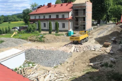 Fotograficzna kronika rozbudowy Specjalnego Ośrodka Szkolno-Wychowawczego w Dobrej w latach 2014–2018 – od rozbiórki starej części, przez kolejne etapy budowy, po gotowe sale i pracownie — zdjęcie 36.
