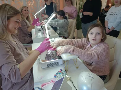 Galeria „Wyjście do Studia Urody GlamLook w Dobrej” — zdjęcie 34.