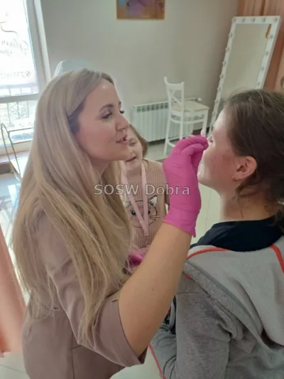 Galeria „Wyjście do Studia Urody GlamLook w Dobrej” — zdjęcie 17.