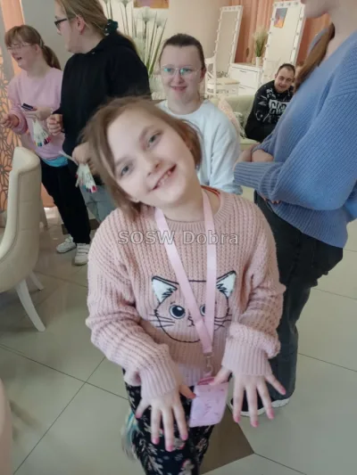 Galeria „Wyjście do Studia Urody GlamLook w Dobrej” — zdjęcie 25.