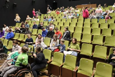 Galeria „Wyjazd do kina Luboń” — zdjęcie 14.